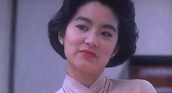 1976年林青霞成为了琼瑶御用女主角,接连主演了《我是一片云》《月