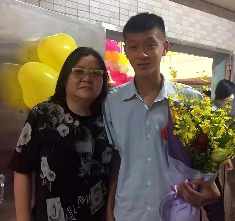 20年过去了要帮陈宝莲养儿子的邱黎宽实现承诺了吗