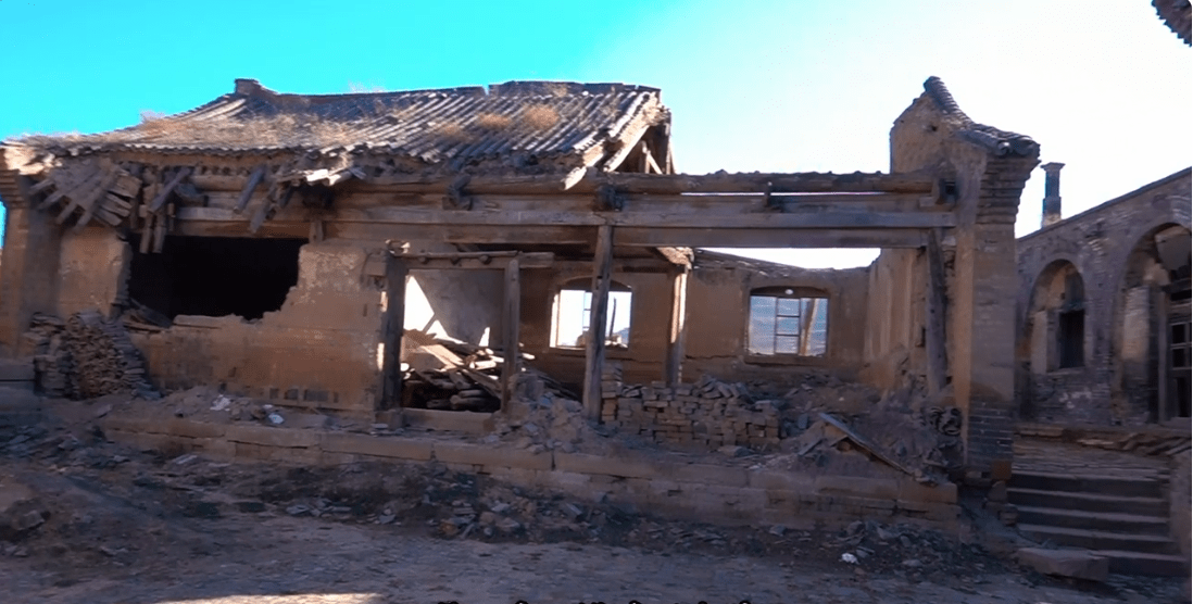 残垣断壁满目荒芜,却有现代民宿一房难求_溪村_村庄_历史