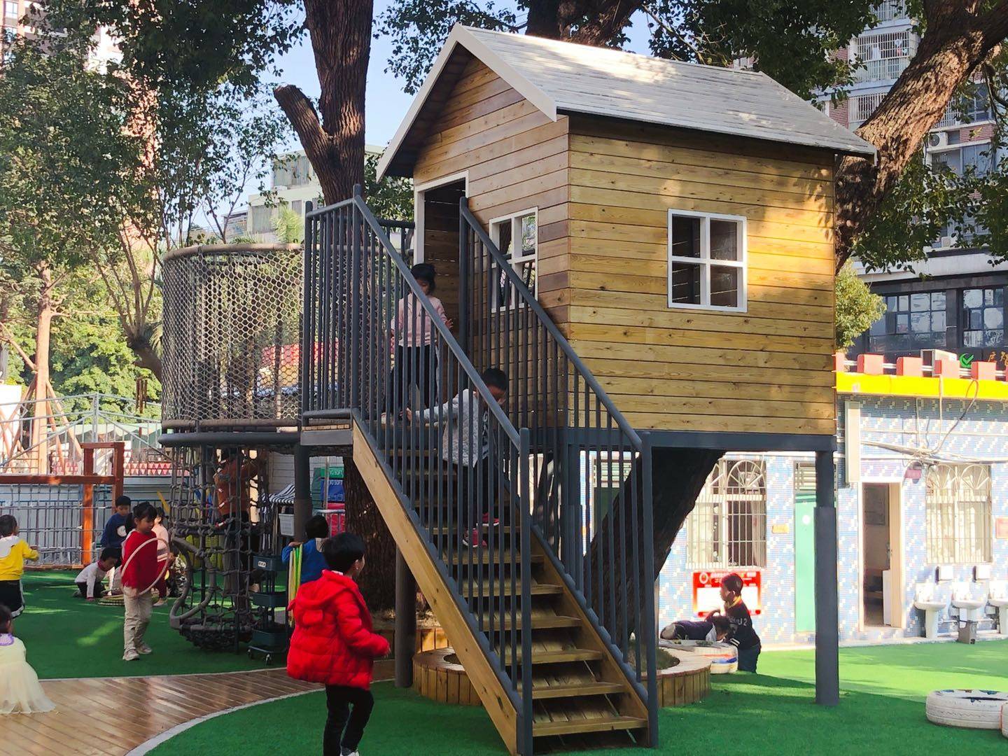 幼儿园设计用树屋为孩子们造一个梦