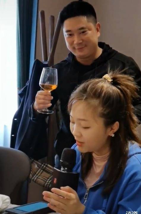 原创林妙可近况曝光身材圆润发福明显命运馈赠的礼物正在偿还