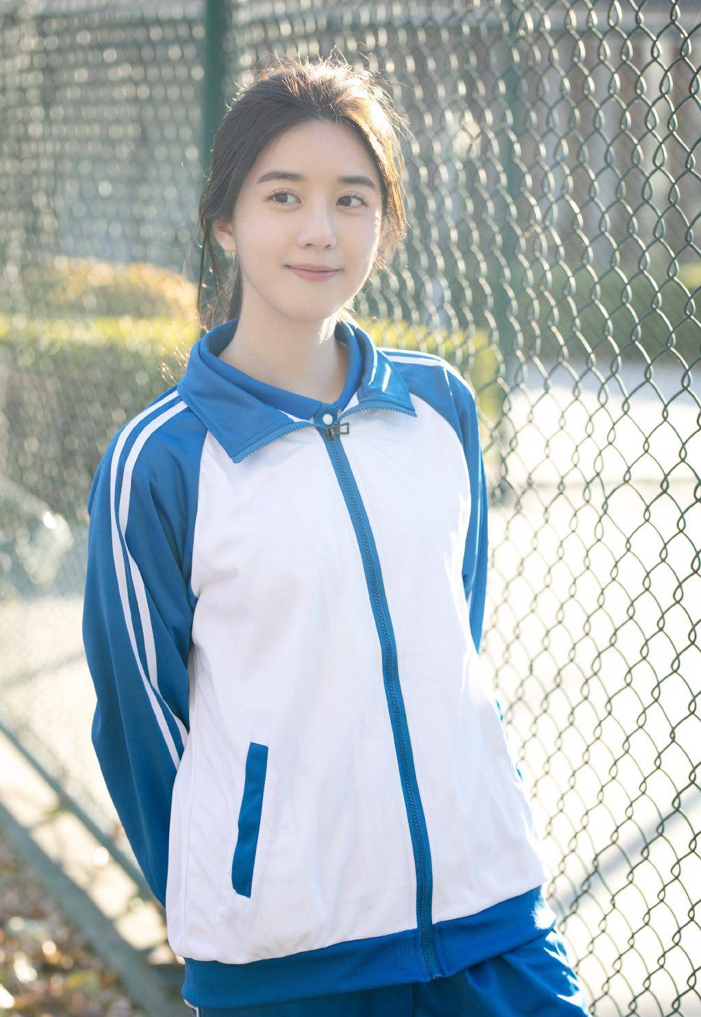 22岁李凯馨生日晒童年照,网友:又一位从小美到大的漂亮小姐姐_少女_剧