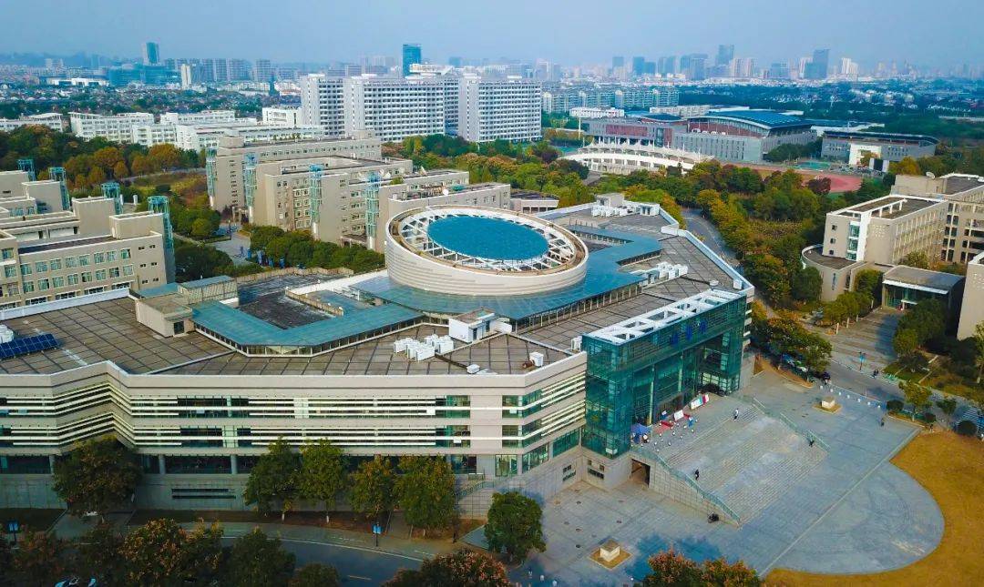 河海大学怎么样?好不好?看看图书馆就知道!_资源_服务_总面积