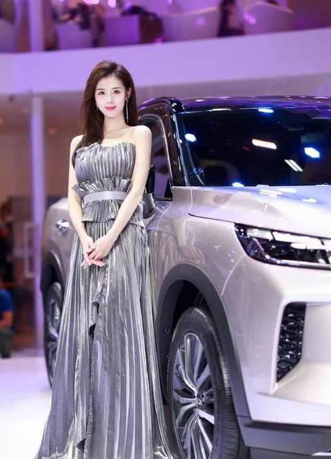 女友是车模,爱情长跑6年,两人高调领证_张炎_篮球_妻子