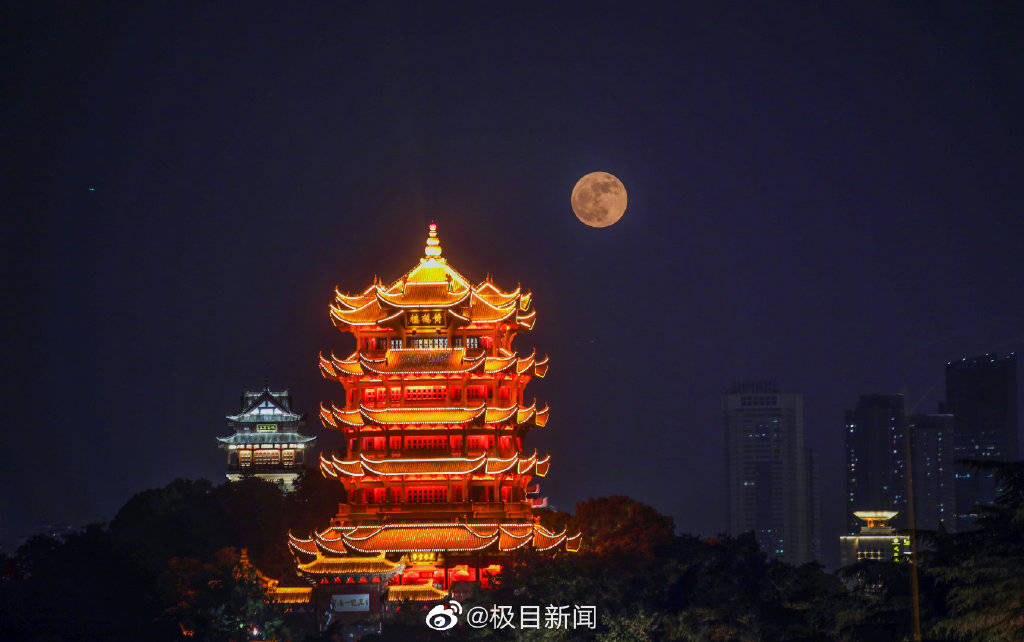 昨天晚上你看到超级月亮了吗 没看的进来看 今晚看超级月亮 春江花月夜 月球