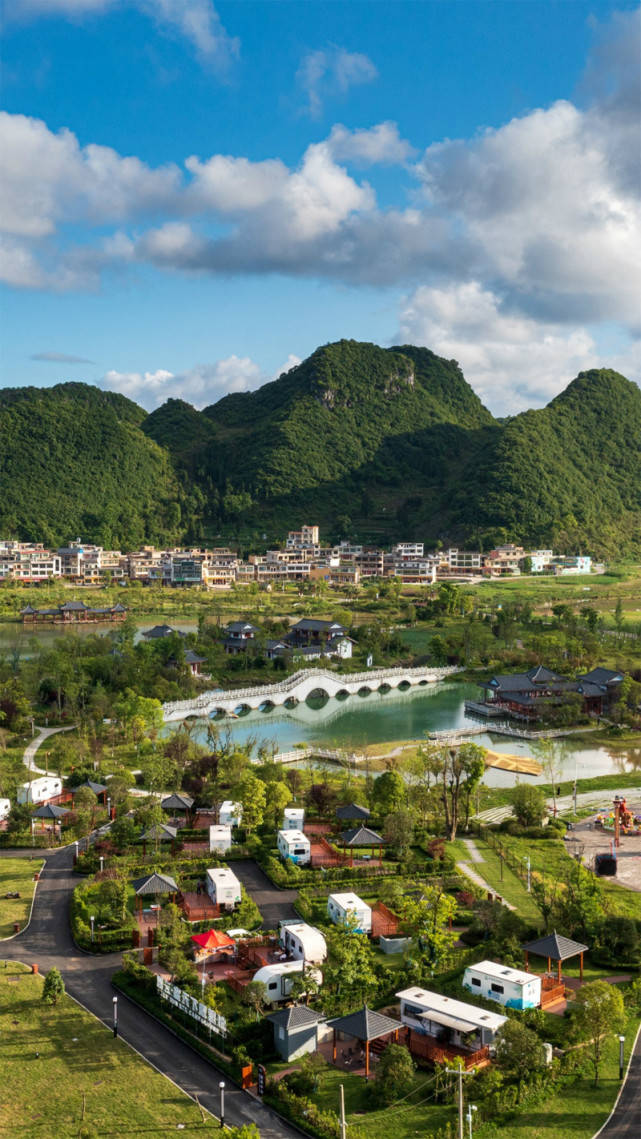 度假出圈新玩法黔南州这几处带你纵览湿地光景田野森林沙滩草坪