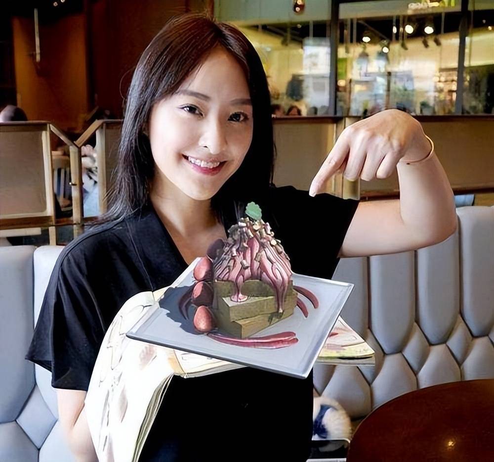 力捧小生首次担正,与宅男女神成欢喜冤家_周嘉_陈滢_殿下