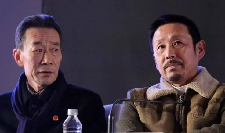 李雪健与陈道明拍《焦裕禄》时,为了呈现焦裕禄劳碌,憔悴的网民