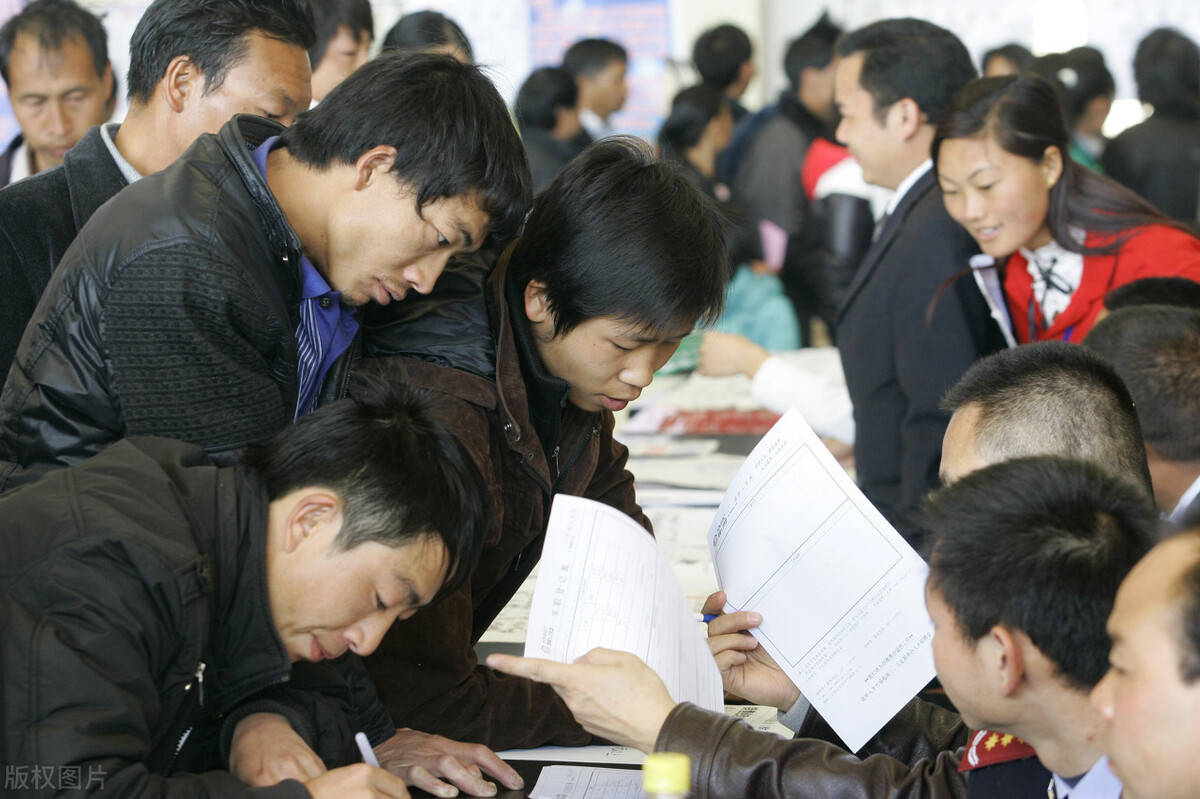 鱼泡网:建筑工地招工找活平台哪个好?答案来了!_招聘_工作_网站