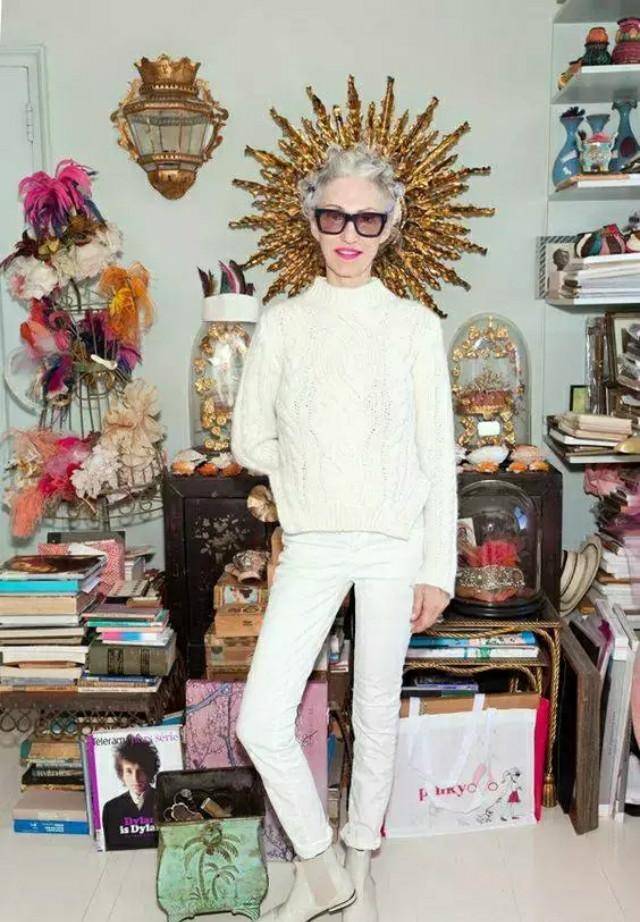 就服这位"国外老奶奶",60 依旧美得惊艳_rodin_linda_黑色