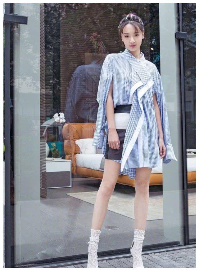 孙铱_时尚_白色