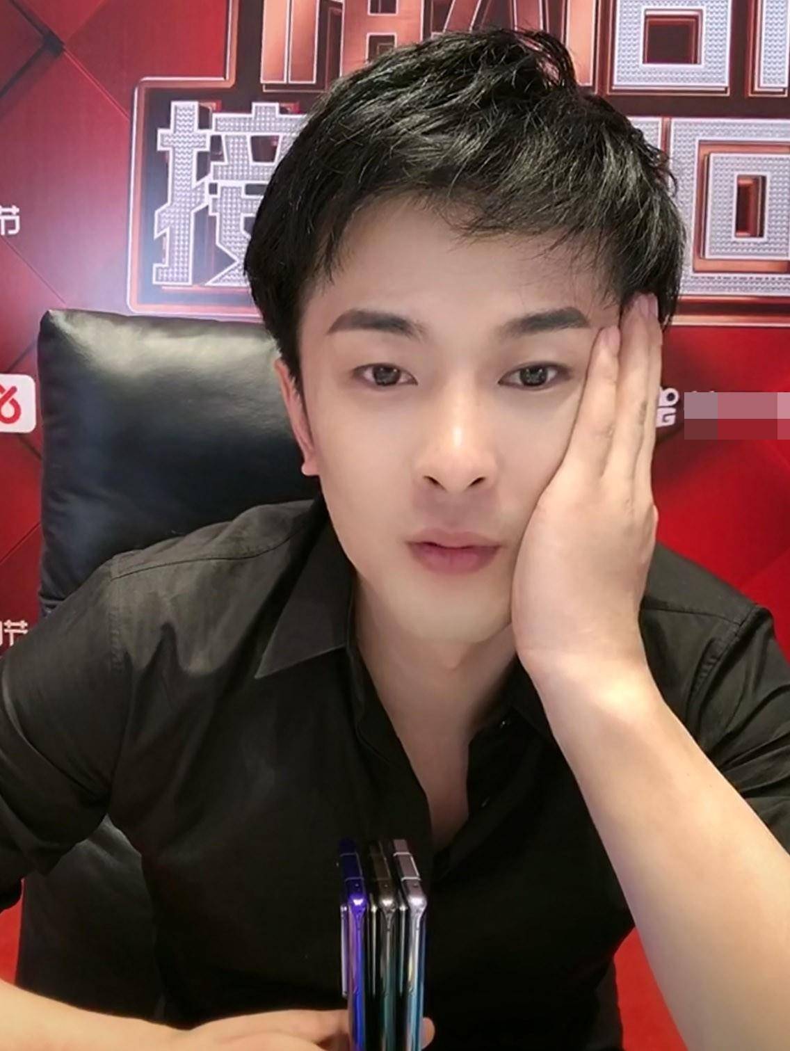 额超12亿元,曾高调邀请成龙,小林青霞等明星开演唱_辛巴_销售额_平台