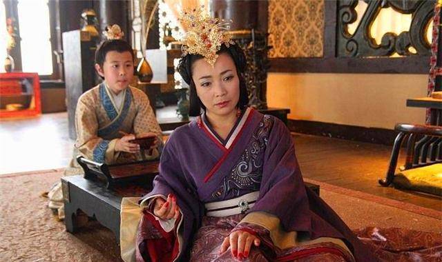 此时的吕媭作为一妇人,吕家的代言人,在政事之上颐指气使,作威作福