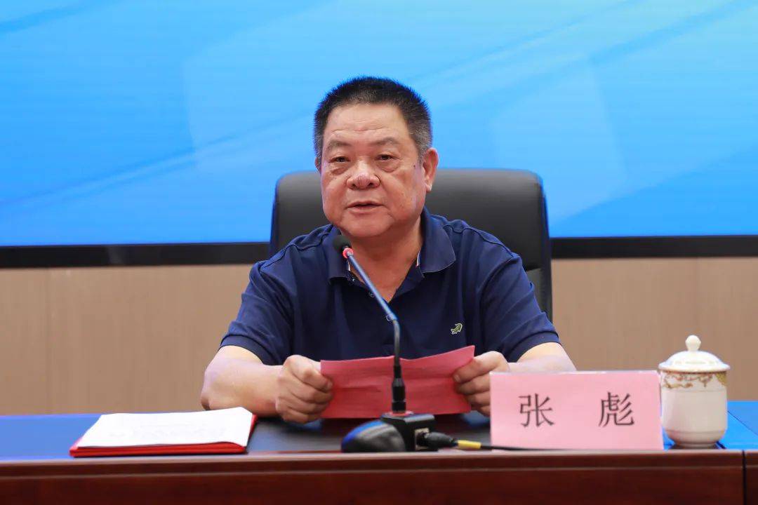 陆川县关工委召开第五届关爱明天普法先行青少年普法教育座谈会