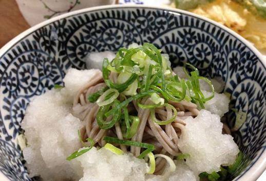 山藥泥蕎麥麵山藥的風味和蕎麥非常合得來,口感黏稠.