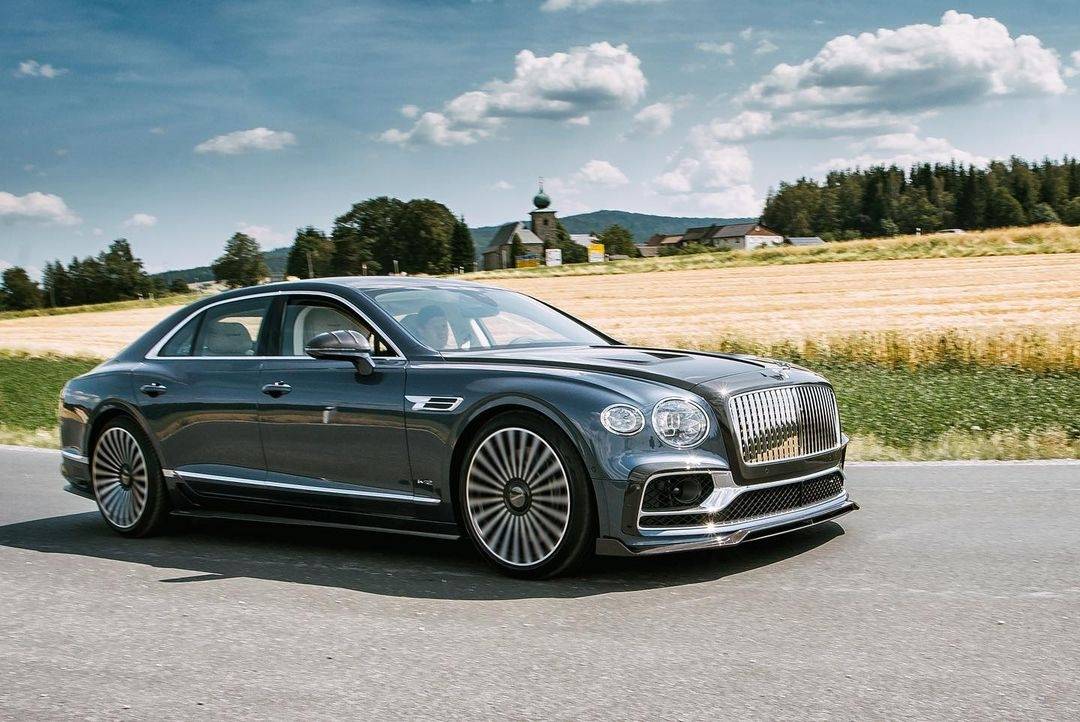 零百加速3.6秒的行政轿车 迈莎锐版宾利飞驰