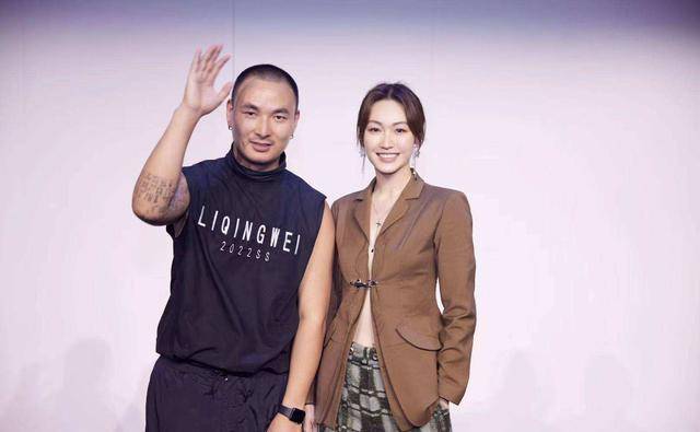 任帅:因《父母爱情》"老丁"爆红,因朋友聚会认识现任妻子_德华_婚姻