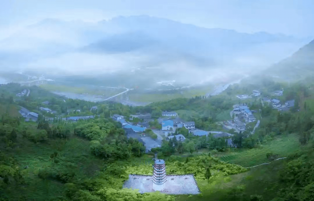 毕业旅行好去处相约熊猫家园康养汶川