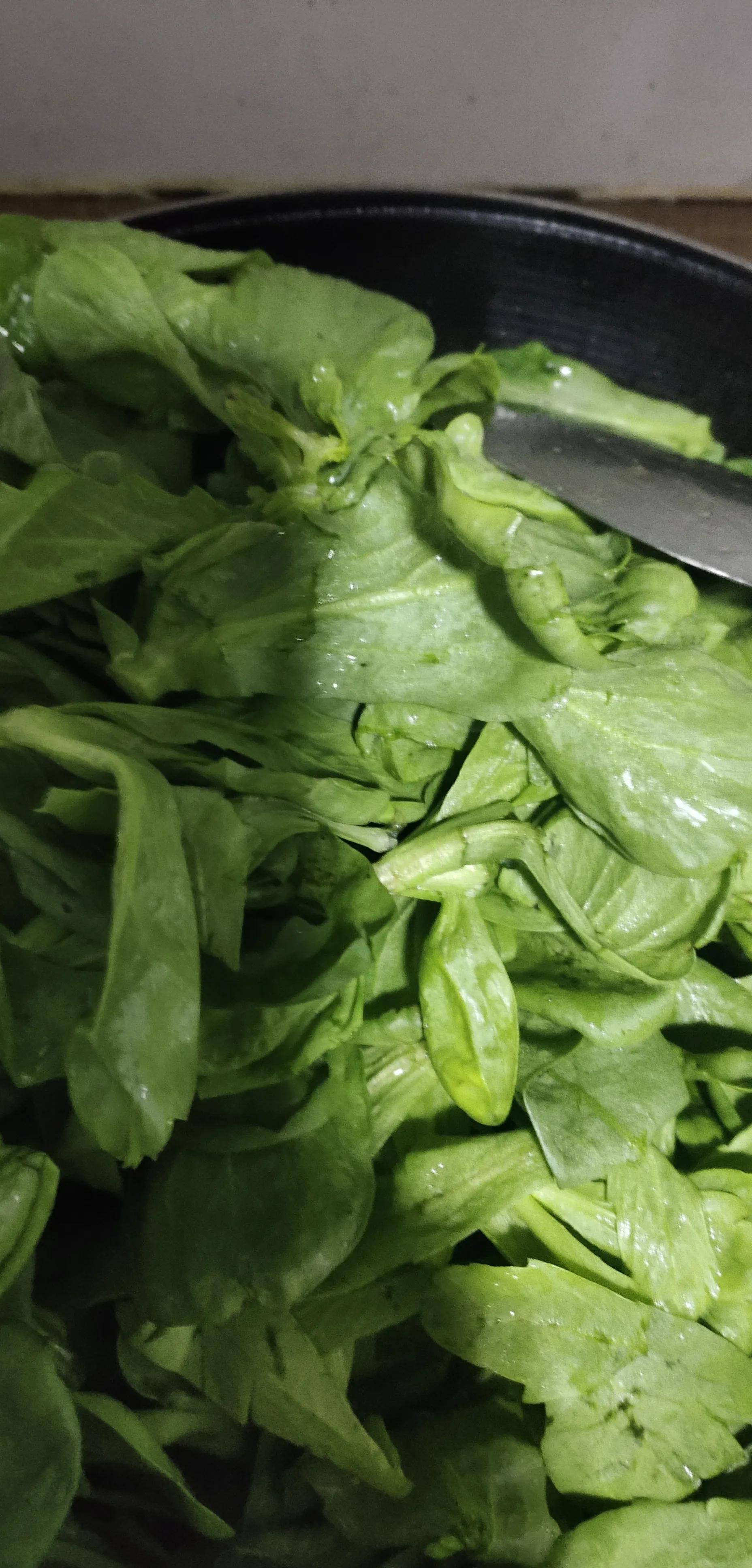 原创茼蒿菜最好吃的家常做法清爽脆嫩翠绿诱人