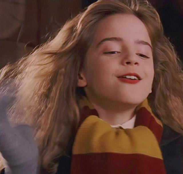 小赫敏感觉毛茸茸的,很可爱,没有人不喜欢她的!_哈利波特_艾玛_魔法