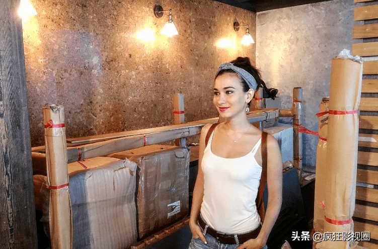 深宅别院享受日光浴,韩庚真有福气_生活_罗伊·霍兰_吴京凑