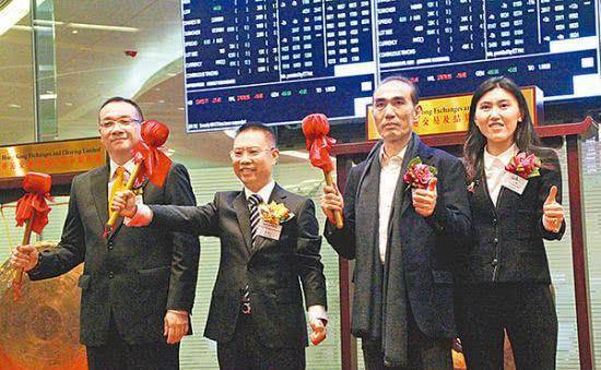 却遇中年丧子,让女儿成福建女首富_达利_集团_许世辉