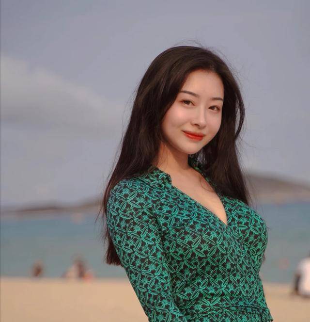 原创40岁以上的女人若能有这几个特征颜值不会低特别是第二个