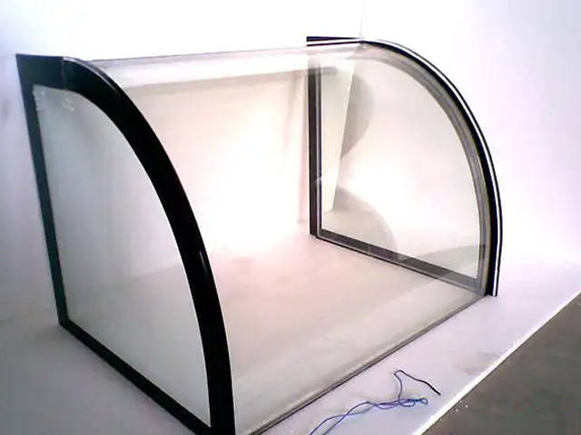 电加热玻璃门电容作用_显示屏_影响_传导