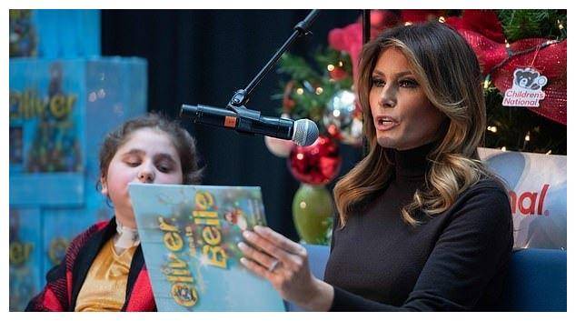 梅拉尼娅心太大薄荷绿包臀裙勒出鼓鼓的肚子没发现佩服这勇气