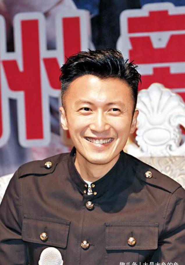 六,话又说回来了,就算谢霆锋的其他事业发展得一般般,作为一位出道