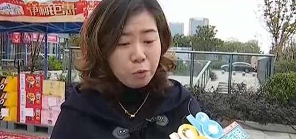 女子买9.9元的酱瓜，却被收了14.2元，永辉超市：你想怎么样？