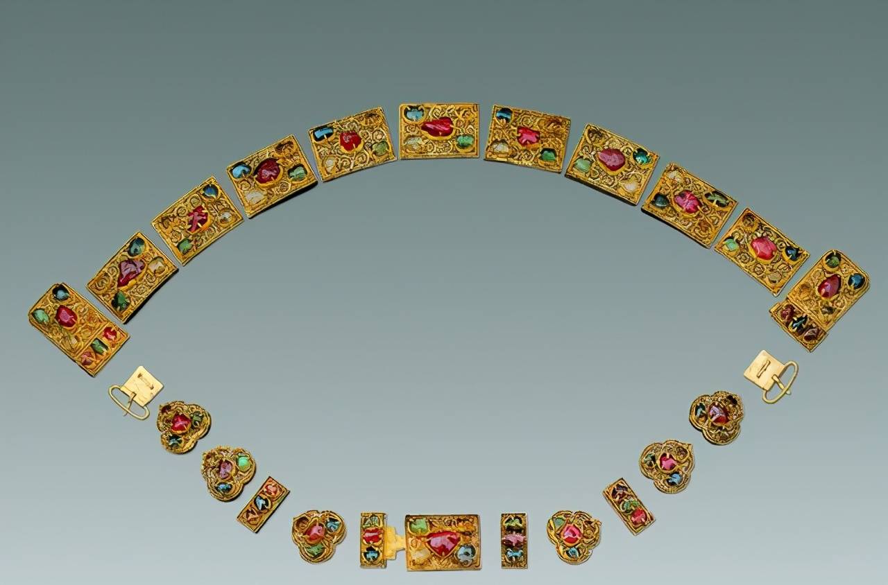 明朝王爷梁庄王有多壕看了他的珠宝你就知道了