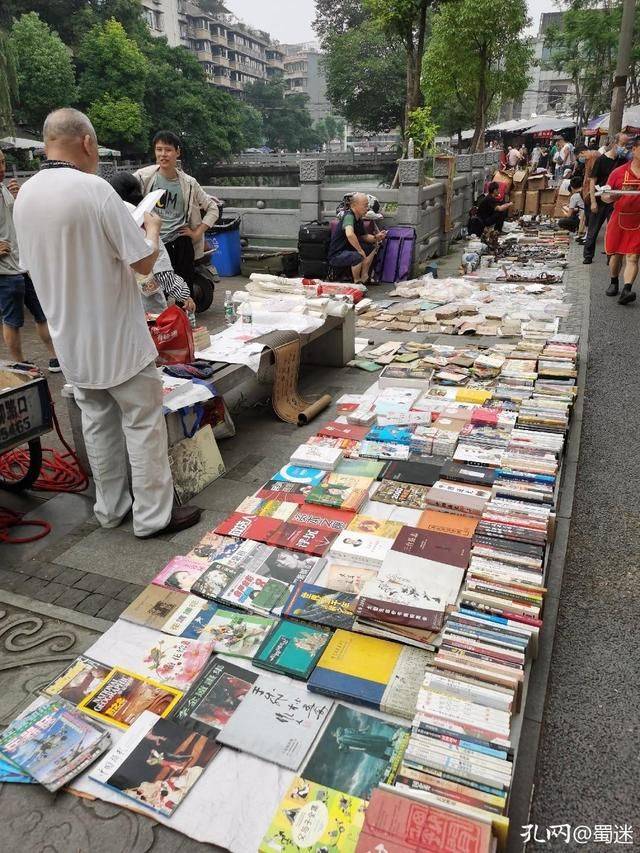 作為準一線城市,舊書市場還不太成氣候_沿河_古玩_規模