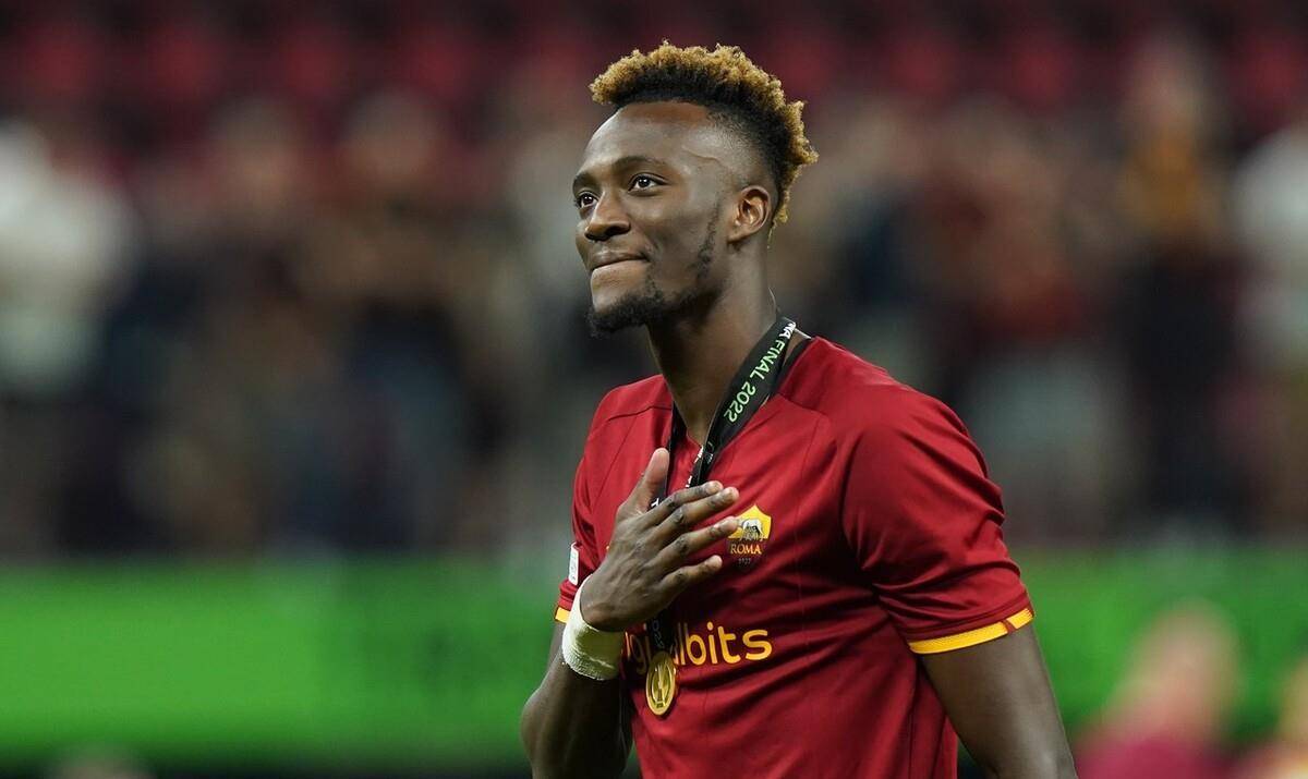 转会传闻:阿森纳,曼联正在追踪罗马的塔米·亚伯拉罕?