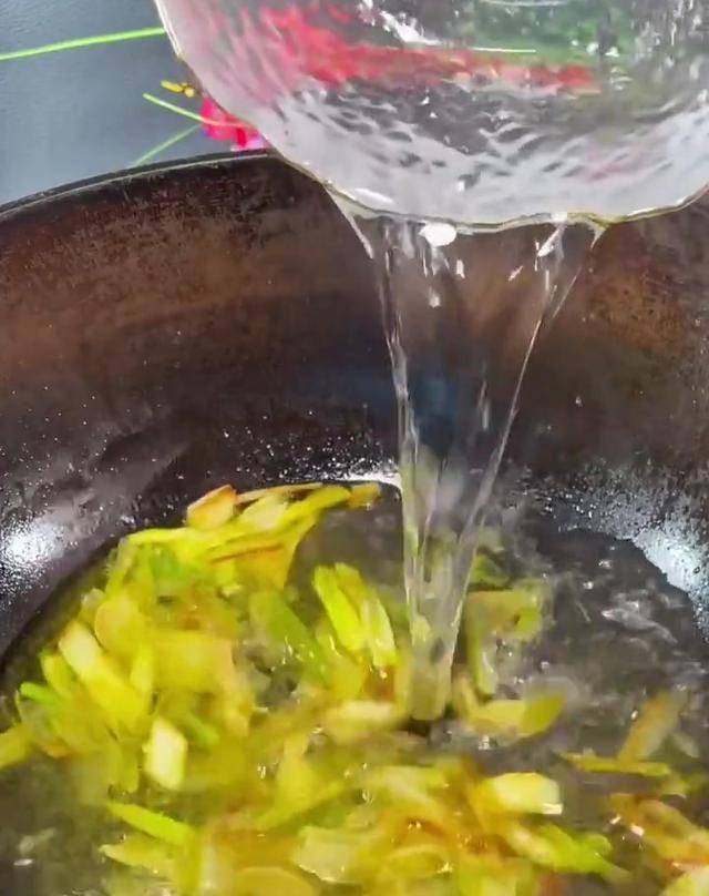 原创大厨分享酱猪蹄的家常做法猪蹄儿软烂入味一口气啃完太爽了