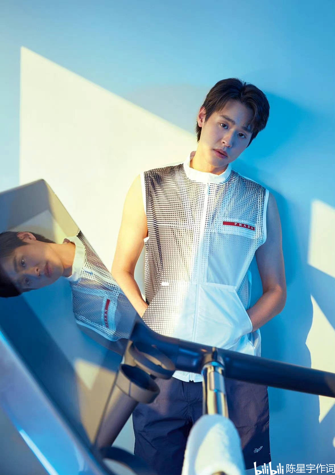 原创泰国偶像演员马群耀billkinputthipong登杂志一展少年生活范新