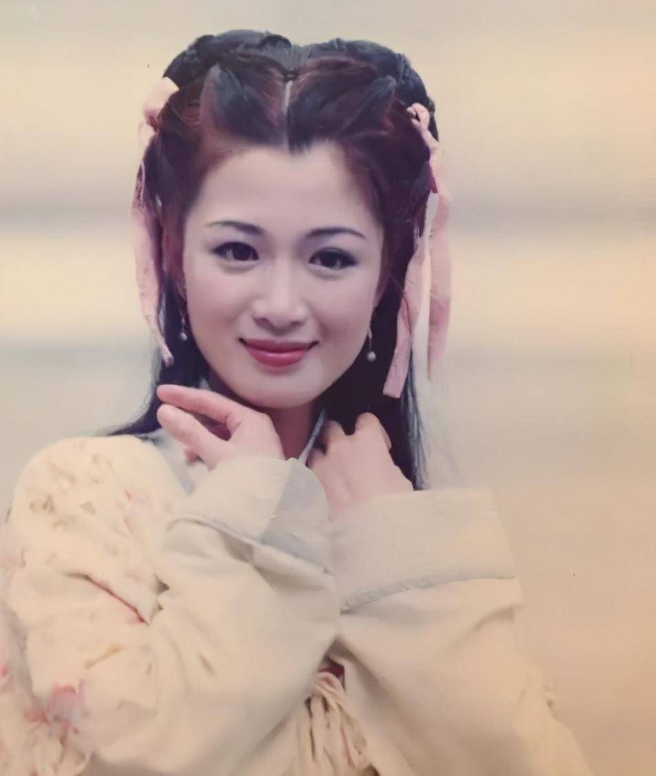 原创陈少霞闪婚退圈又分手自己和女儿同患病40岁再婚重获幸福