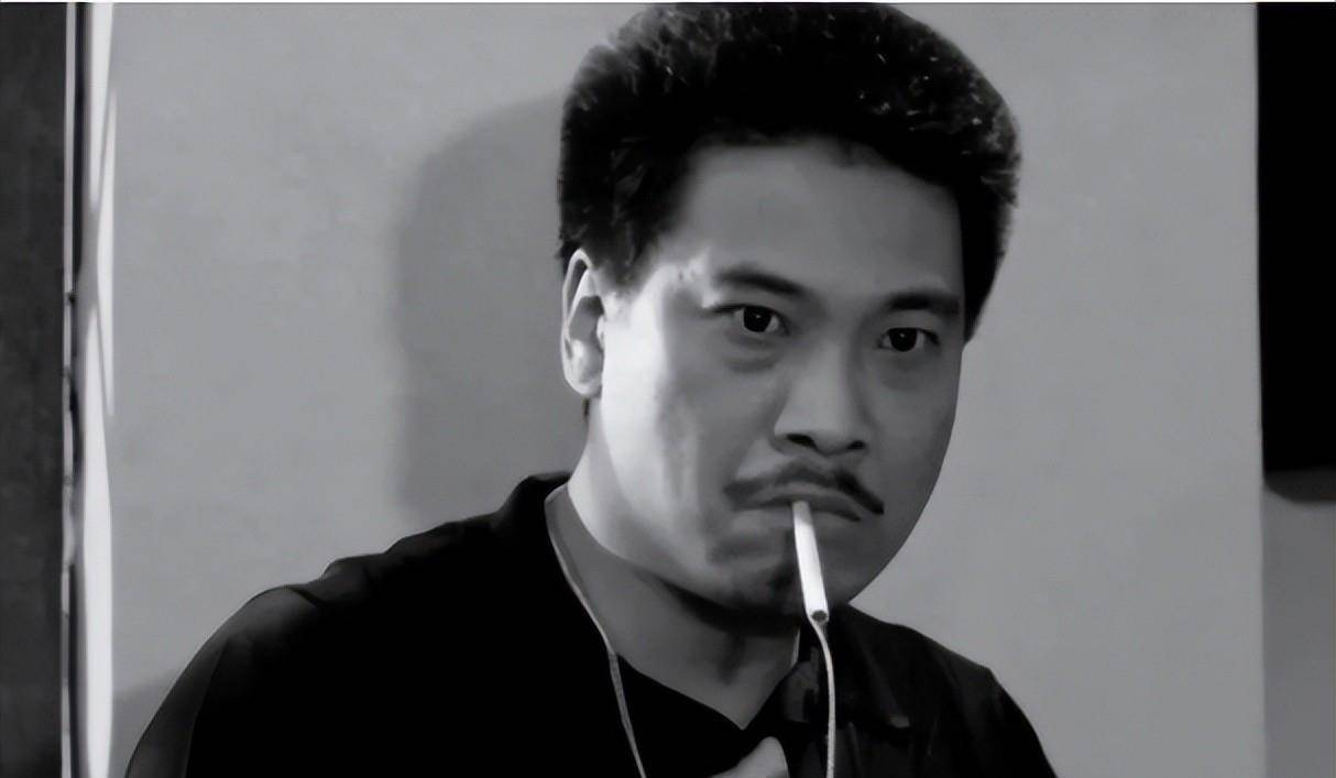 香港10位"殿堂级"男配角,个个演技不输主角,却甘心当绿叶_吴孟达