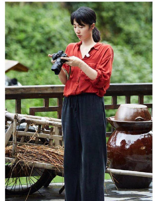 看看孙莉的气质,就知道为什么14岁的黄多多,尽显"女神范"_妈妈_孩子