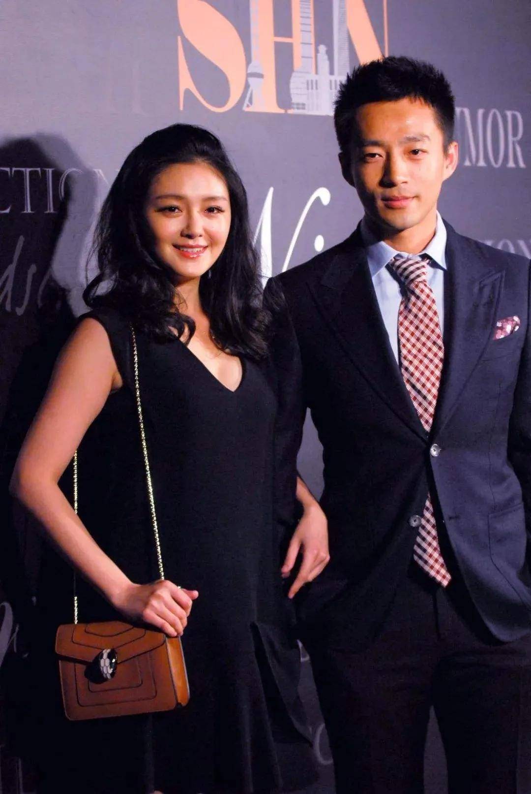 原创大s老公在节目中首谈与妻子重逢的样子她像少女冲过来拥抱自己