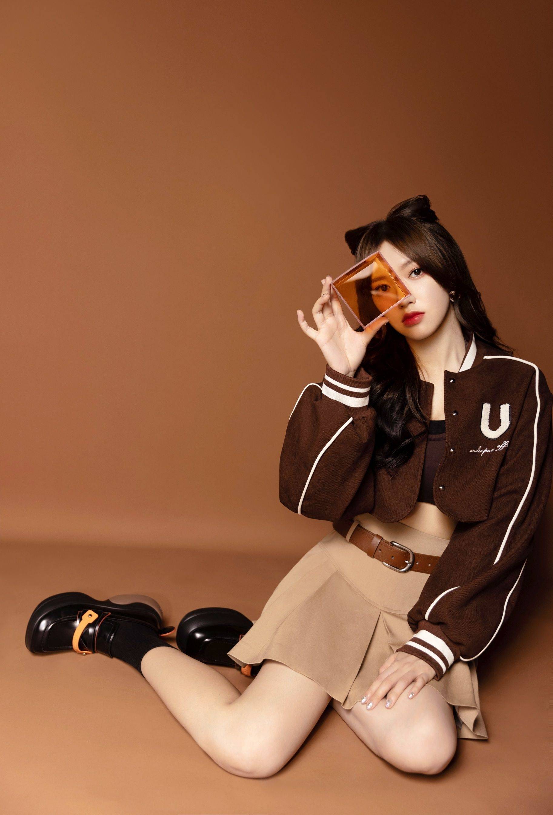 程潇百褶裙大长腿性感写真