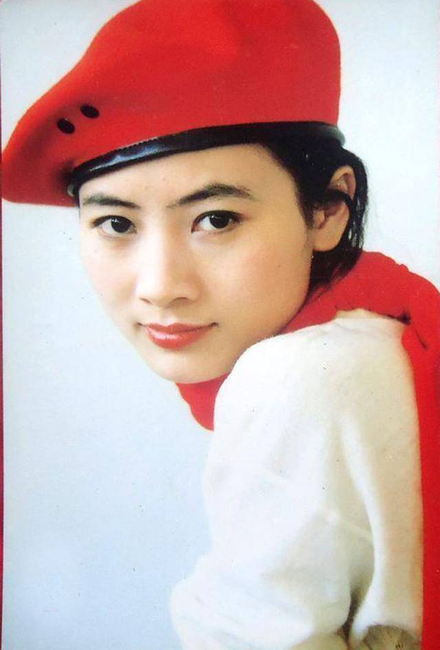 原创22位女明星80年代追赶出去潮其中数位加入了外身份一位