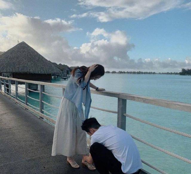 窦骁晒自己与女友照片,透露两人情感_何超莲_男生_电影