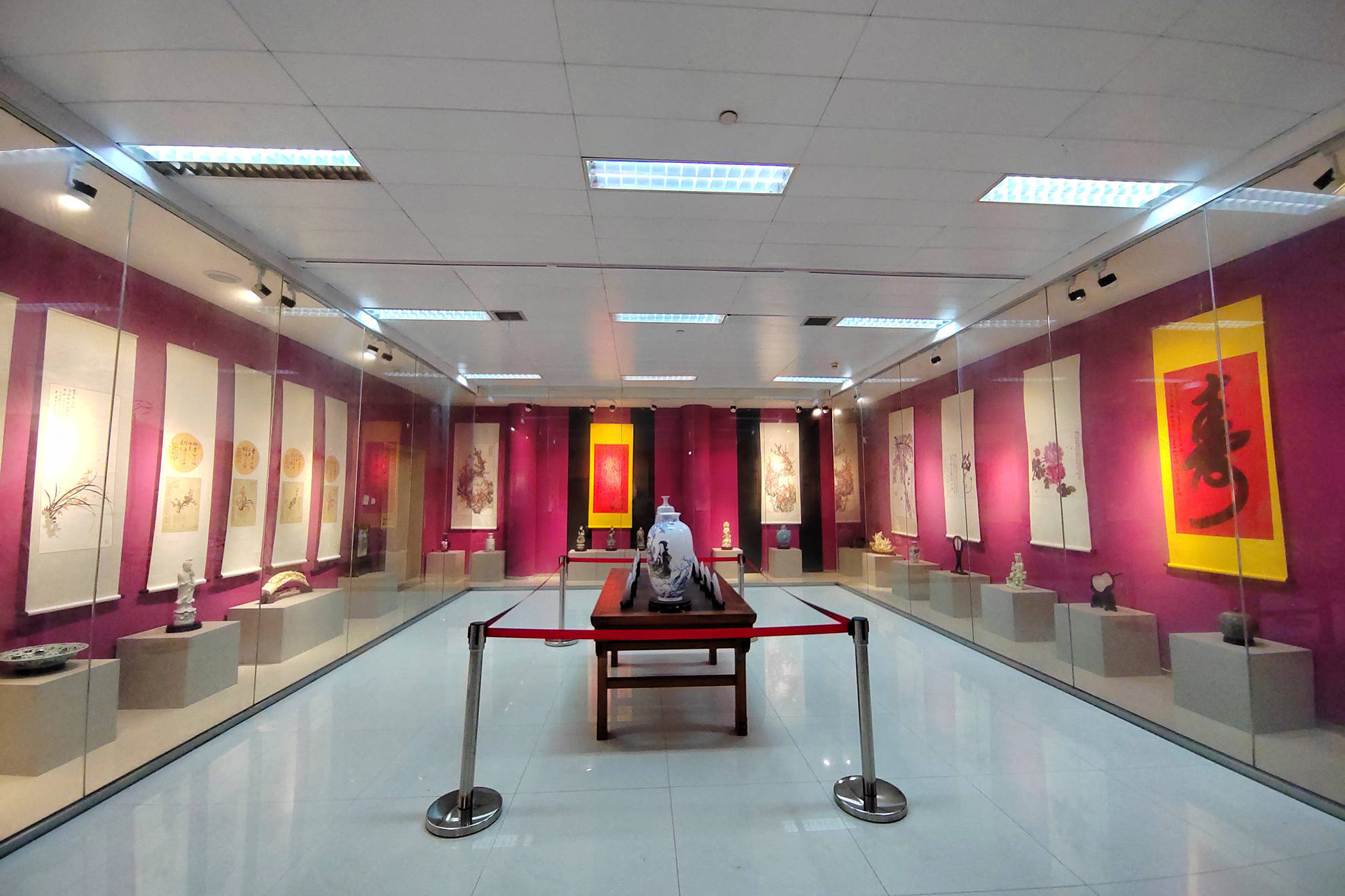 张福铭书画作品展在东莞市开明美术馆开幕 百余幅书画精品盛大亮相