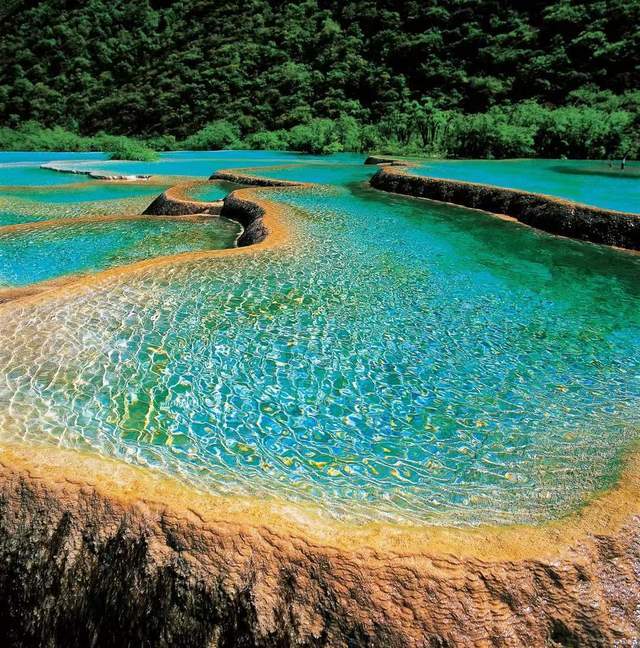 「黄龙」川西北人间绝色水景，美的让人心颤