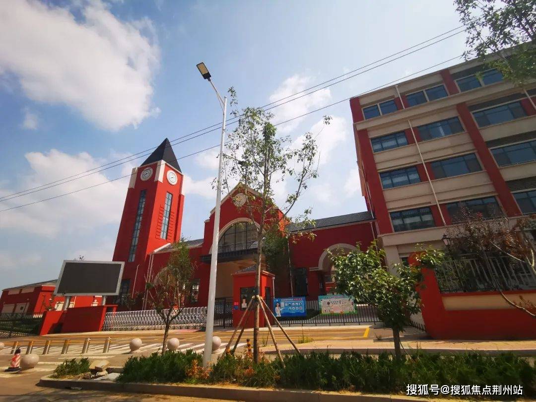 济南历城区旭辉星瀚城售楼处电话4000331233转3333售楼中心24小时电话