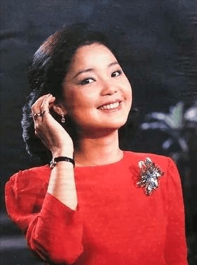 邓丽君:德云社在逃演员,她有着怎样的另一面,她一生经历了什么_感情