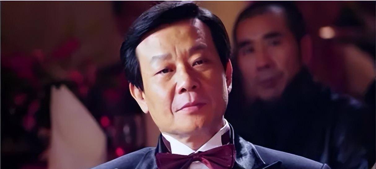 娶了2个老婆,楼上楼下来回跑,68岁的寇世勋如今后悔了吗?