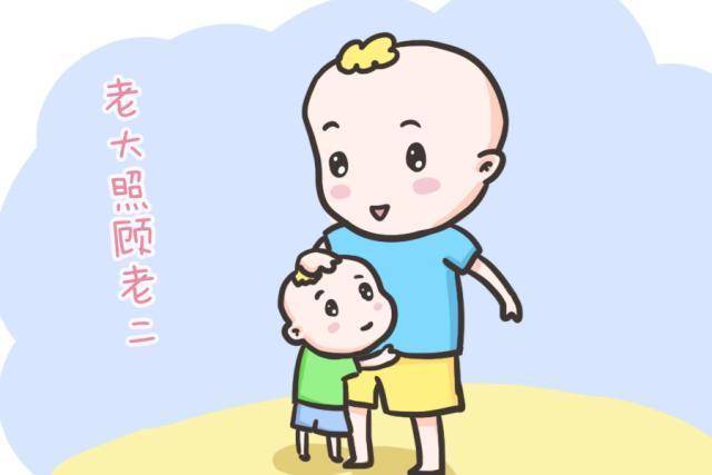 大宝违心的谦让,很容易让二宝变成"吸血虫",爸妈可别不当回事_父母