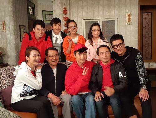 米雪和苗侨伟罕见同框,六十多岁依旧宛如少女_保养_电视剧_速递